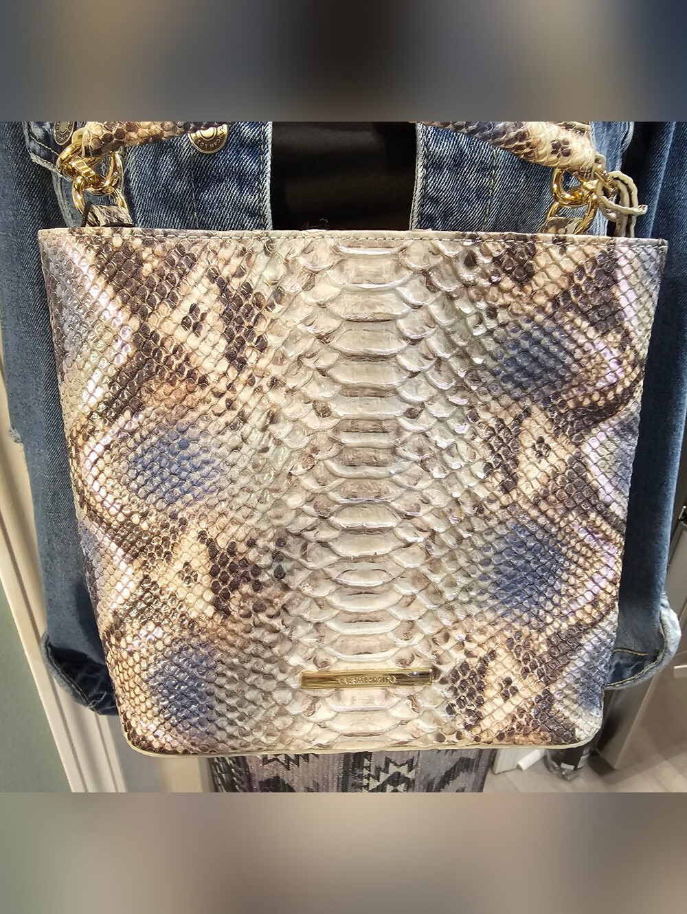 NWT Brahmin Mini Amelia Haven Roxanne Iridescent Embossed Leather Crossbody - Picture 4 of 9